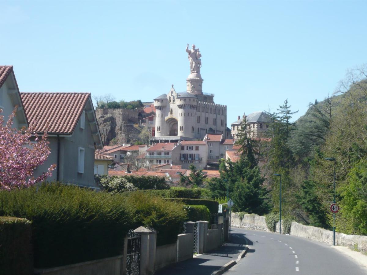 Le Petit St Clair Apartment Le Puy-en-Velay Exterior foto