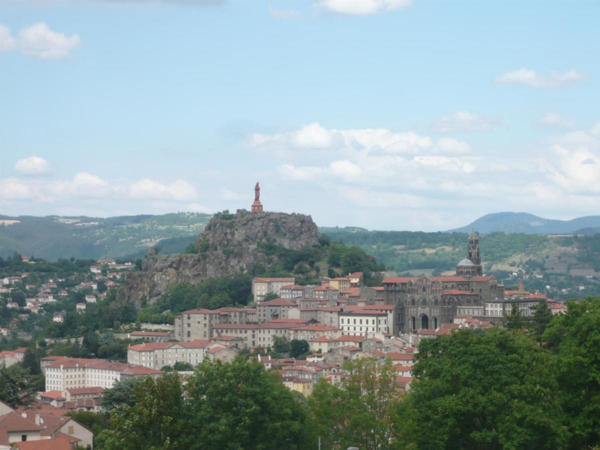 Le Petit St Clair Apartment Le Puy-en-Velay Exterior foto