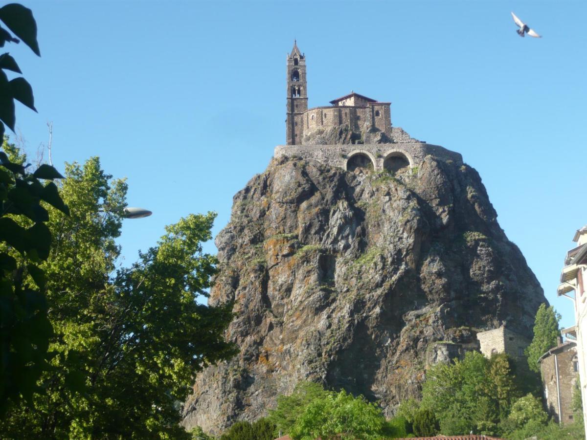 Le Petit St Clair Apartment Le Puy-en-Velay Exterior foto